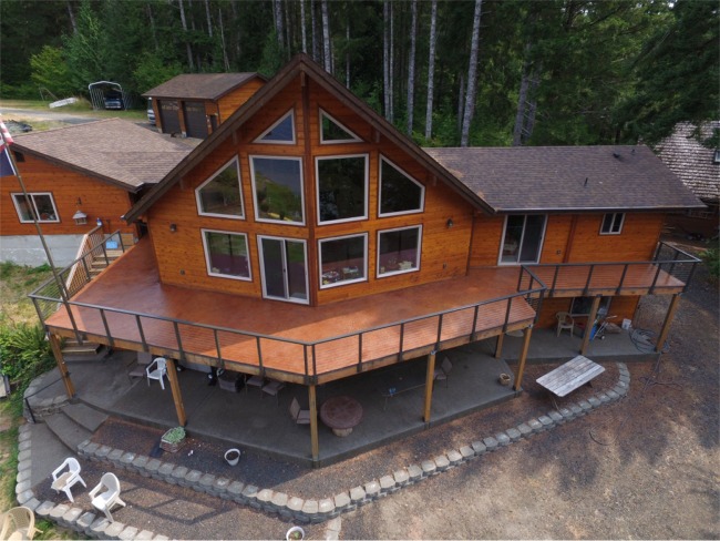Beachfront Home With Seamless Roof Deck
